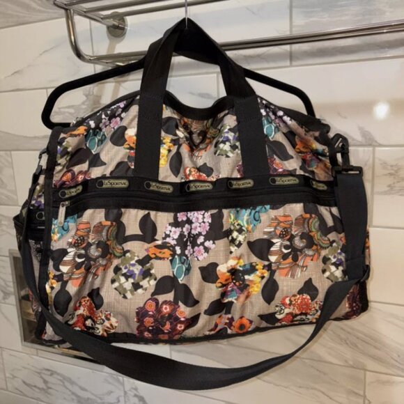 LeSportSac Large Duffle Bag Brown Multi Flower Print Softshell Weekender - Picture 1 of 3
